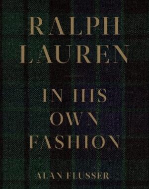 The Little Book of Givenchy: The story of the iconic fashion house (Little  Books of Fashion): Homer, Karen: 9781780972770: : Books